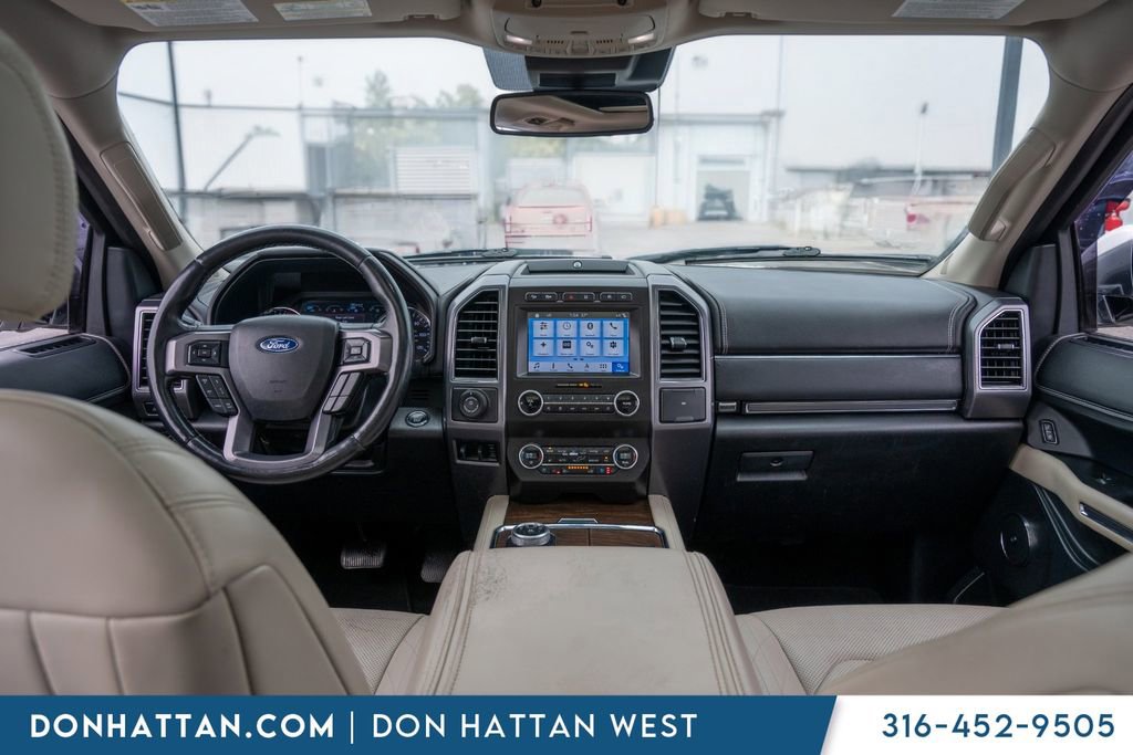 Used 2019 Ford Expedition Platinum AWD/4WD image 3