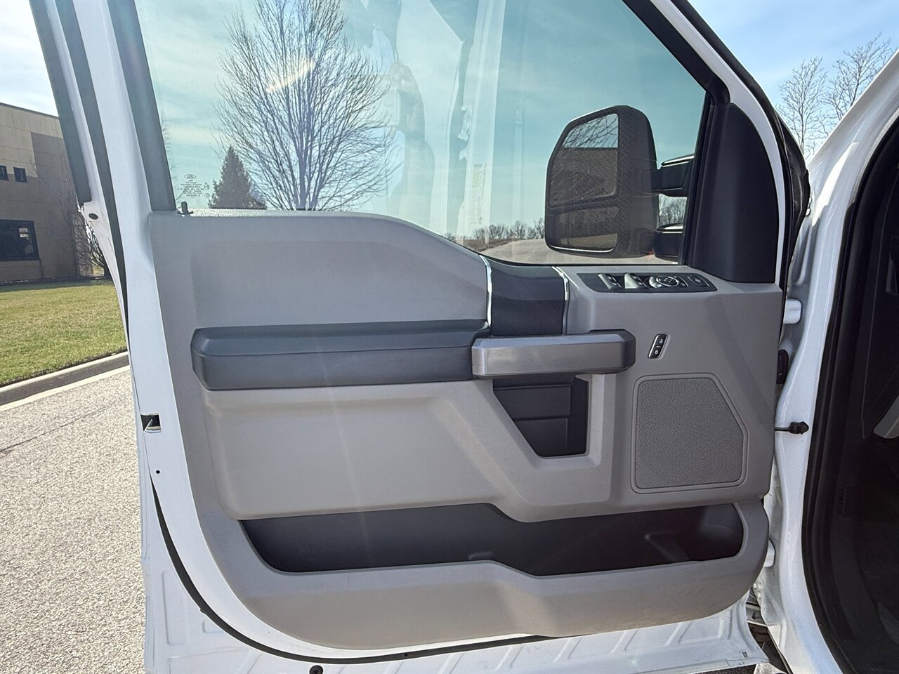 Used 2018 Ford F250 XLT w/ XLT Value Package AWD/4WD image 33
