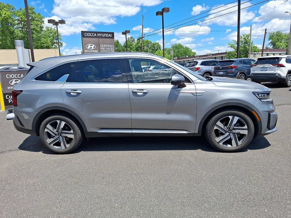 Used 2023 Kia Sorento SX Prestige w/ Panoramic Sunroof Package AWD/4WD image 10
