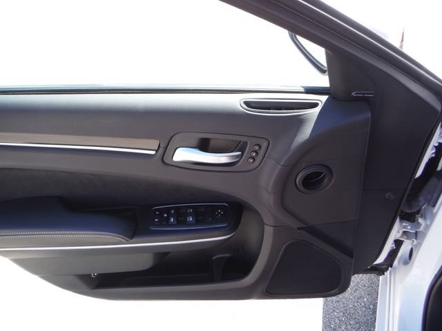 Certified 2023 Chrysler 300 C RWD image 20