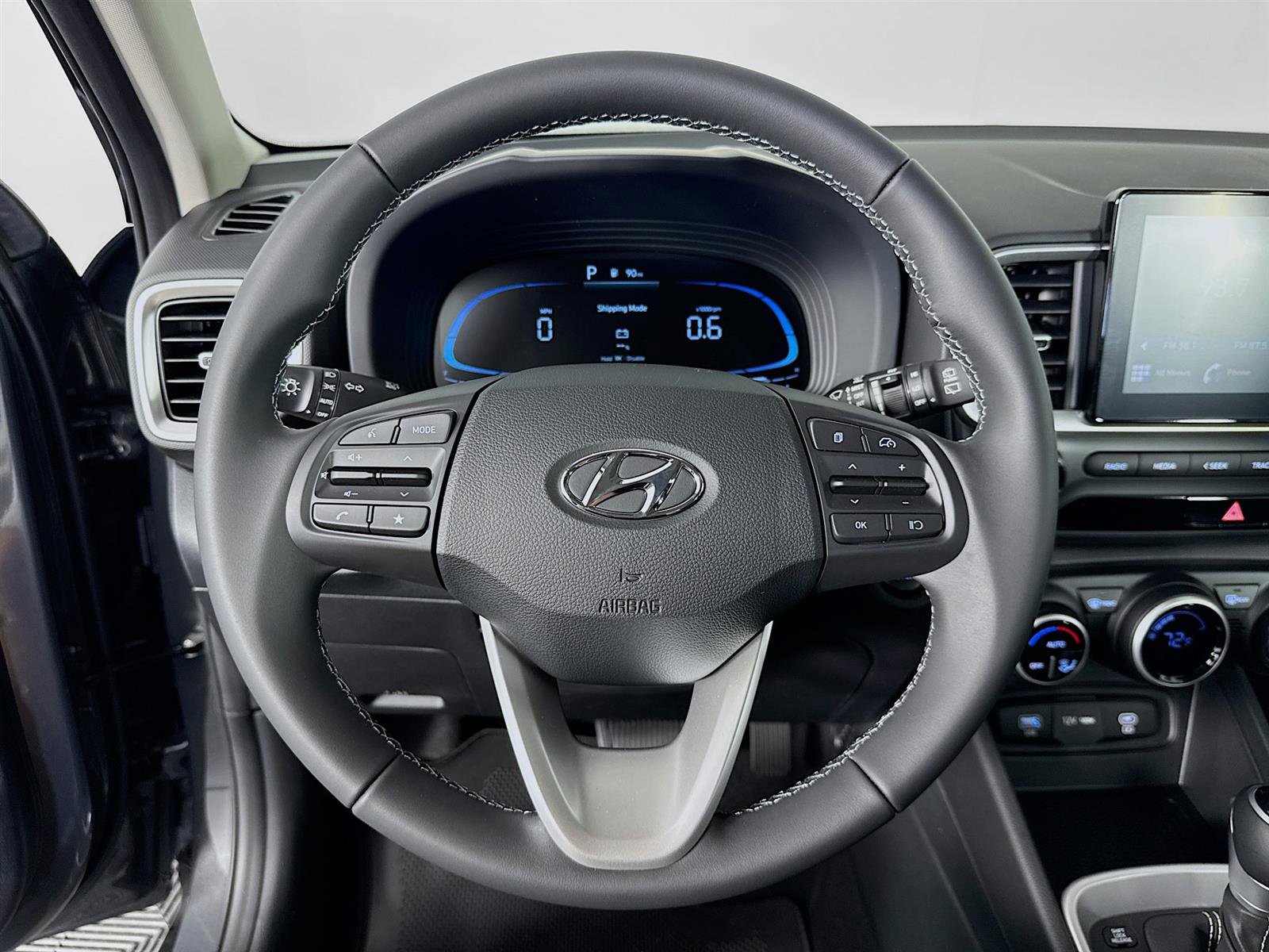 New 2025 Hyundai Venue SEL image 12