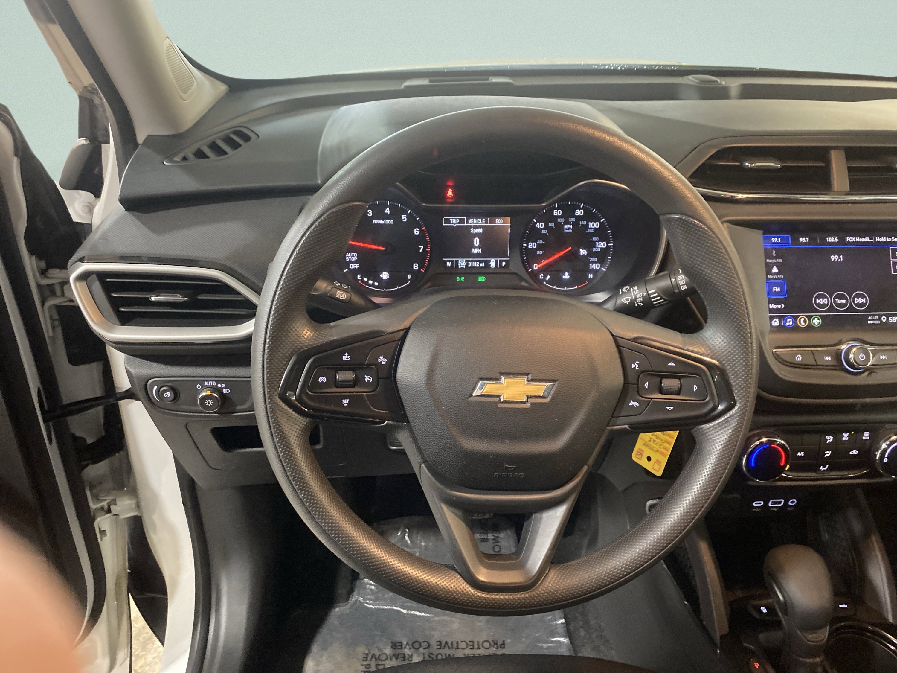 Used 2023 Chevrolet TrailBlazer LS image 18