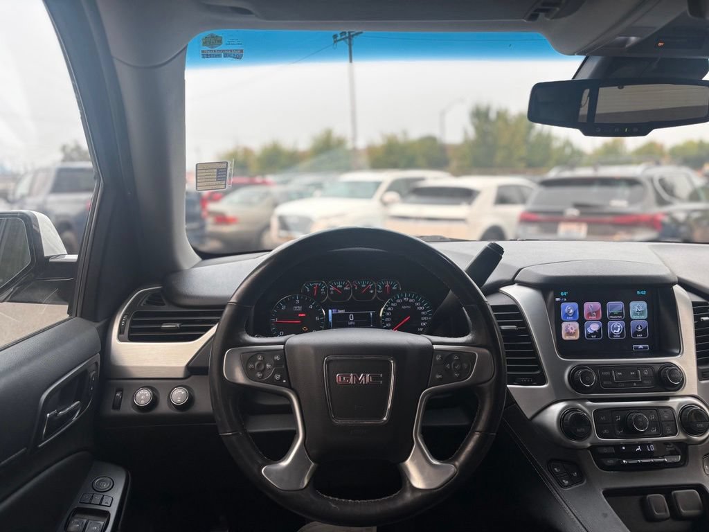 Used 2017 GMC Yukon XL SLT AWD/4WD image 25