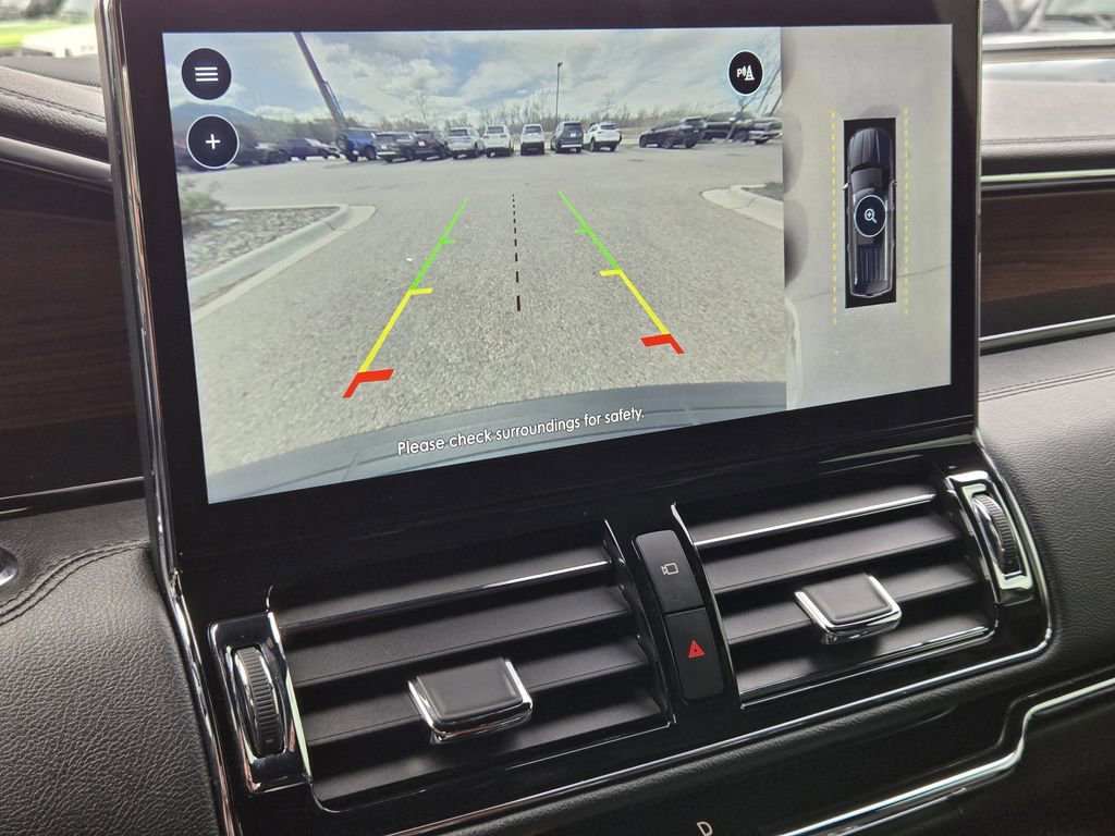 Used 2023 Lincoln Navigator Reserve w/ Equipment Group 201A image 11