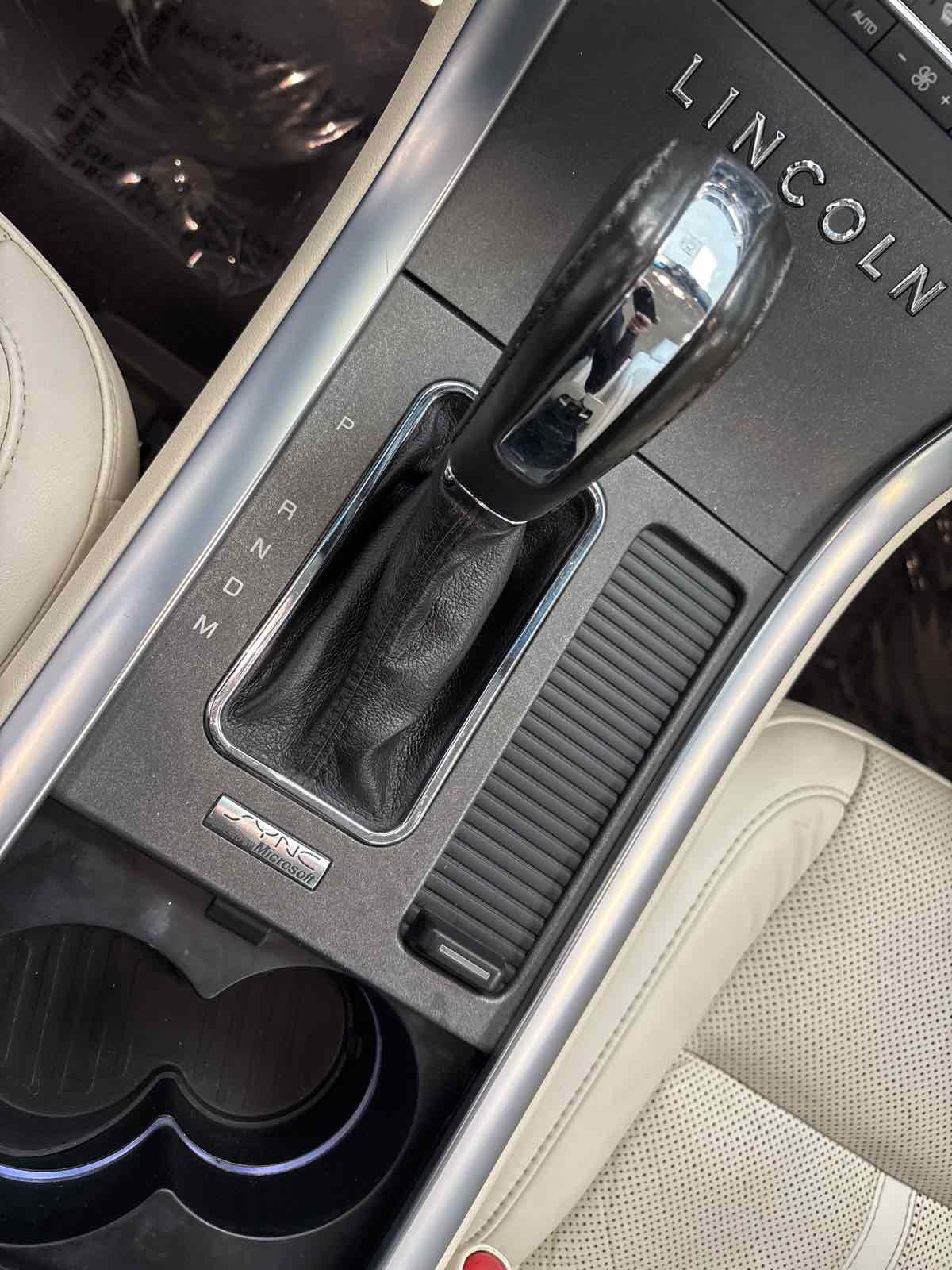 Used 2011 Lincoln MKS w/ 101A Rapid Spec Order Code FWD image 15
