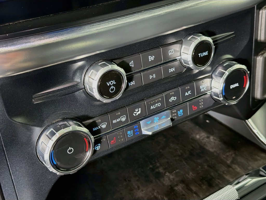 Used 2022 Ford F150 Lariat w/ Equipment Group 502A High AWD/4WD image 16