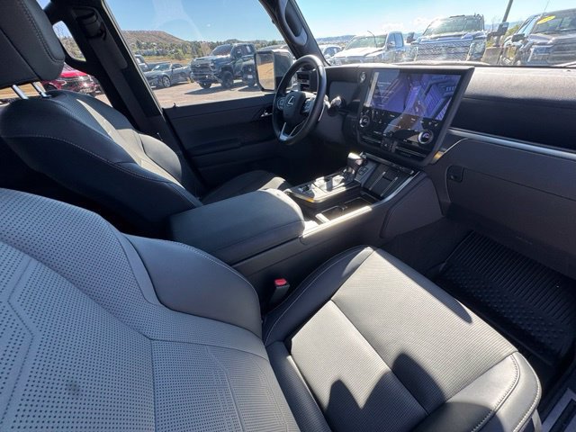 Used 2025 Lexus GX 550 w/ Accessory Package (2T) AWD/4WD image 27