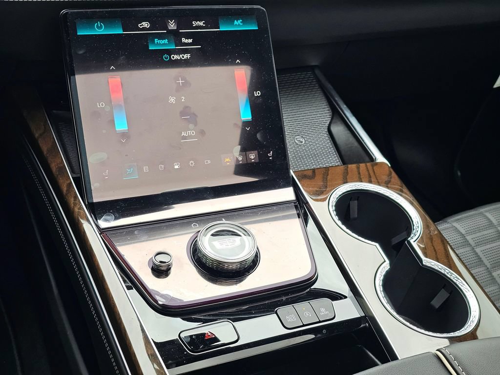 New 2026 Cadillac Escalade ESV Platinum Sport AWD/4WD image 35