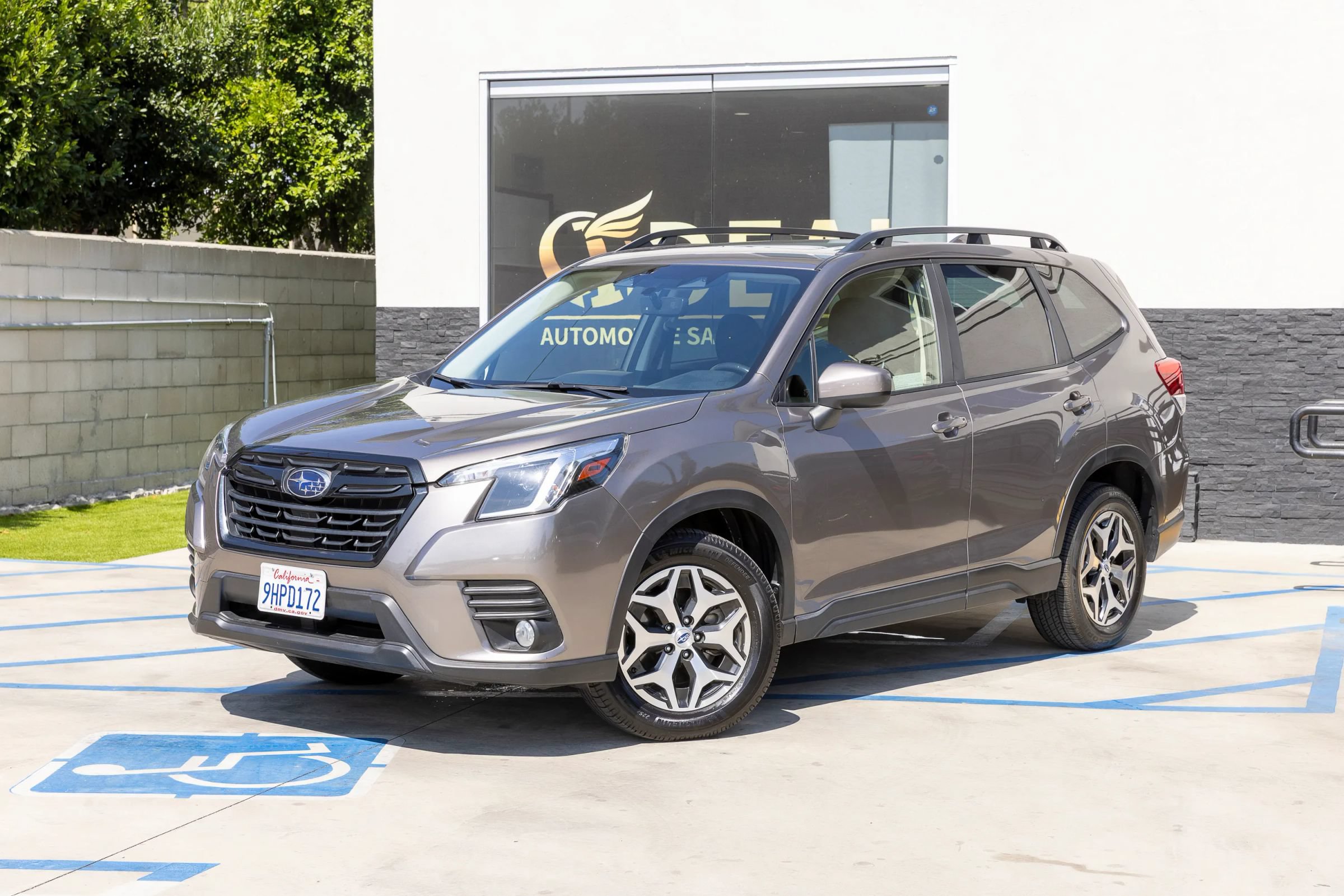 Used 2023 Subaru Forester Premium AWD/4WD image 6