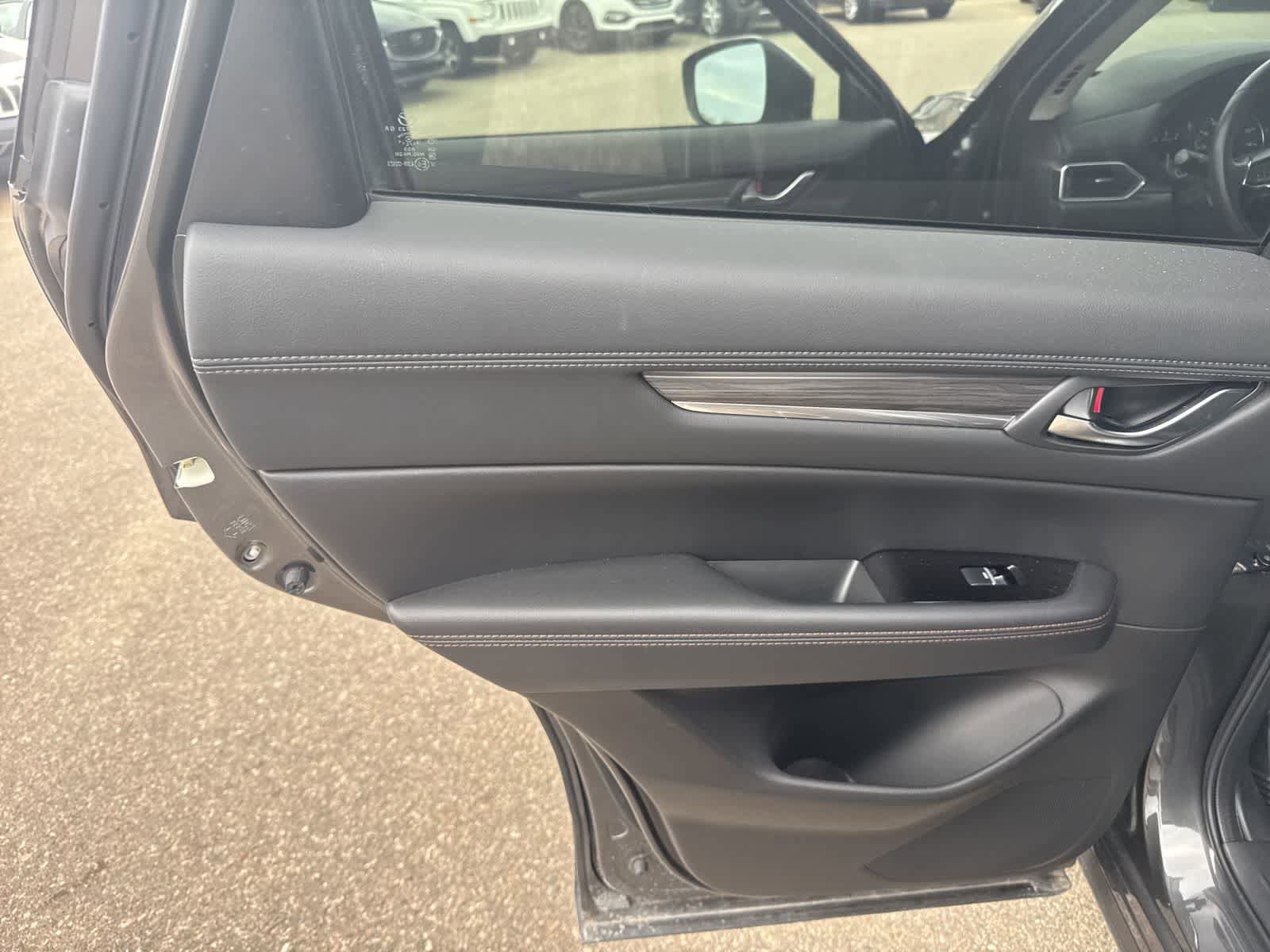 Used 2023 MAZDA CX-5 AWD 2.5 S w/ Premium Package image 18