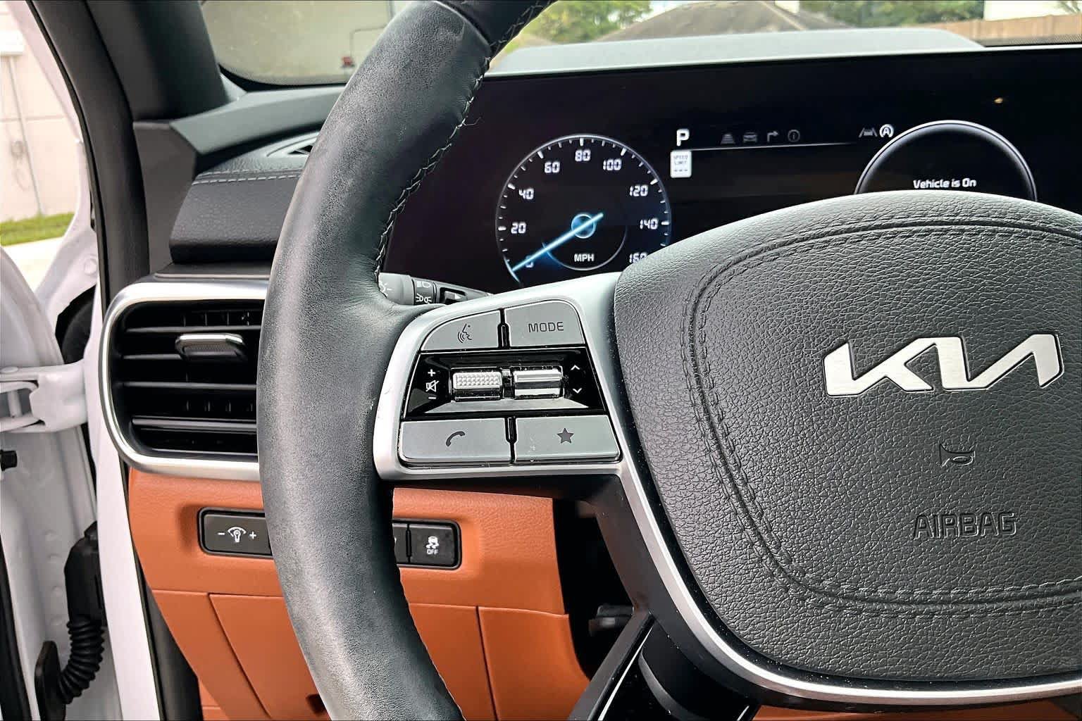 Certified 2025 Kia Telluride SX X-Line AWD/4WD image 22