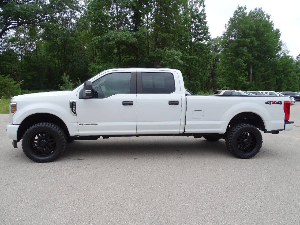 Used 2019 Ford F250 XL w/ Power Equipment Group image 5