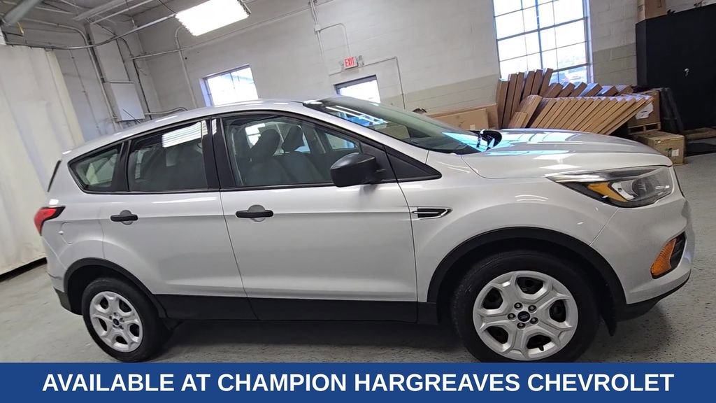 Used 2019 Ford Escape S image 2