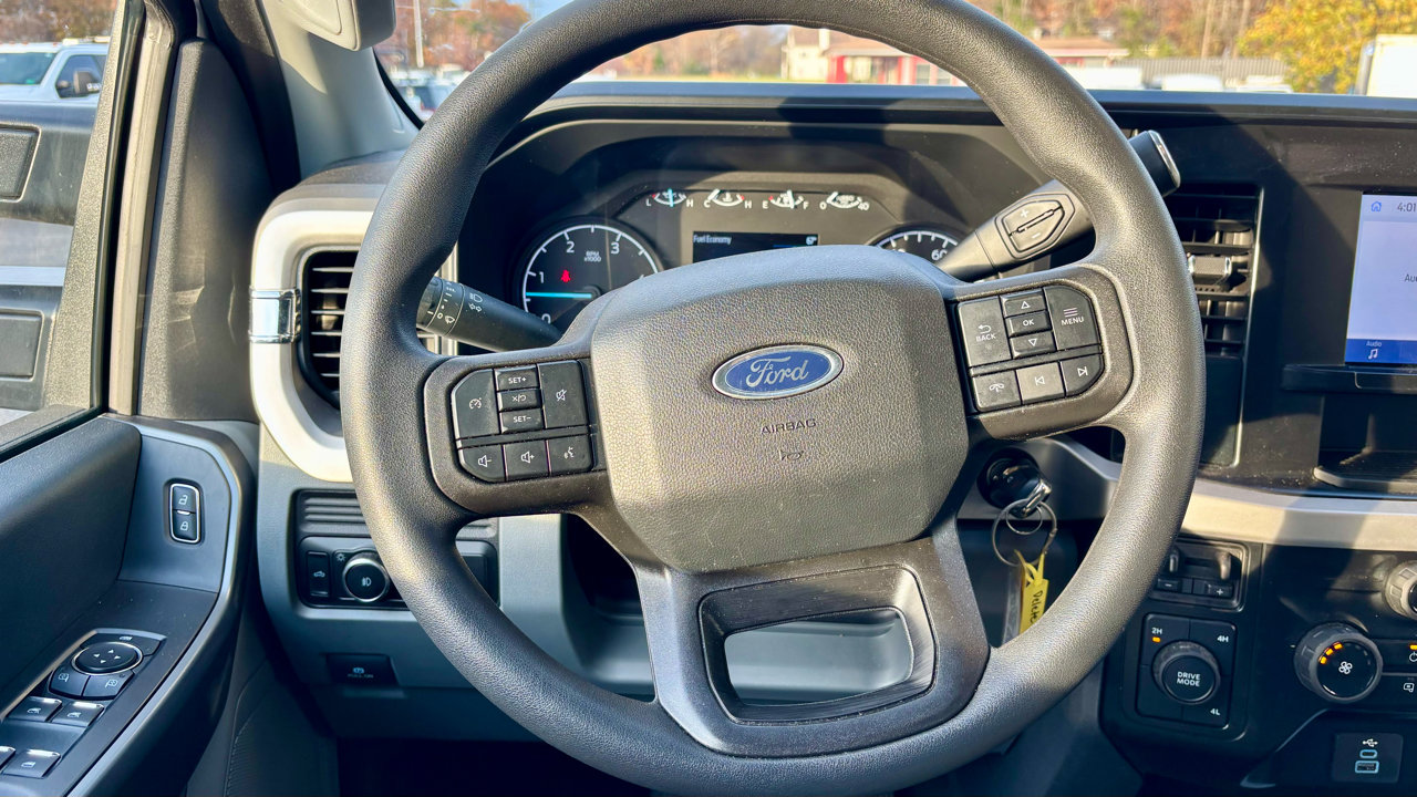 Used 2025 Ford F350 XLT image 20