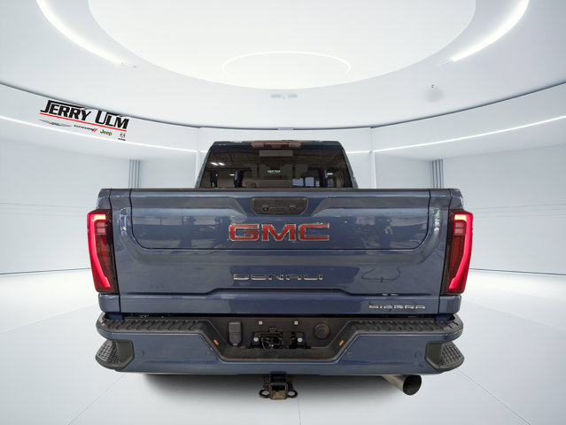 Used 2024 GMC Sierra 2500 Denali w/ Denali Reserve Package AWD/4WD image 4