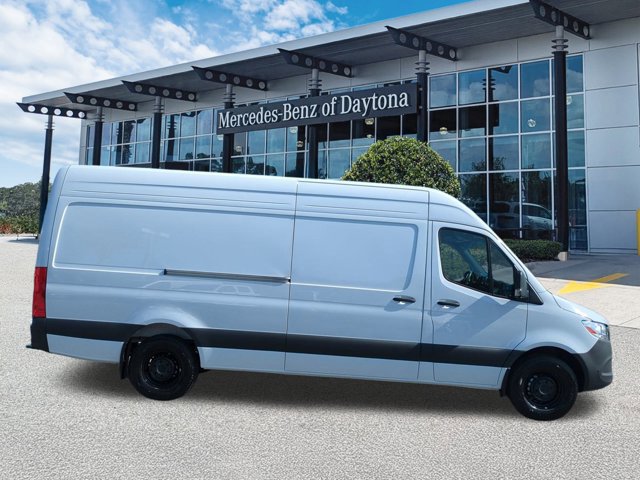 Used 2026 Mercedes-Benz Sprinter 2500 image 3