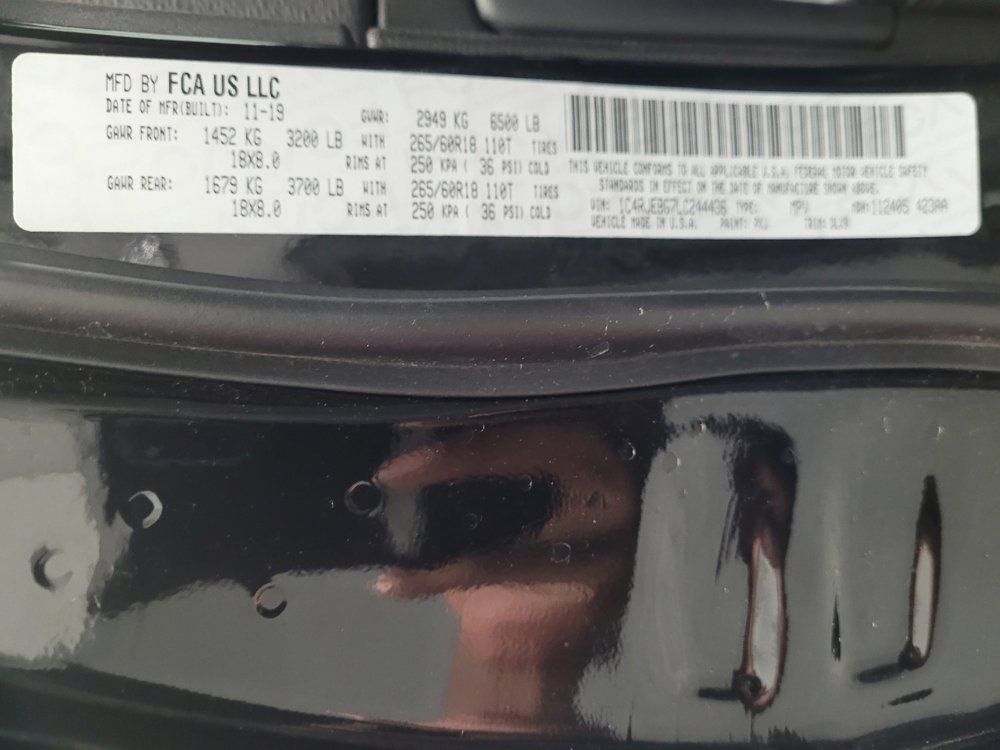 Used 2020 Jeep Grand Cherokee Limited w/ Luxury Group II image 33