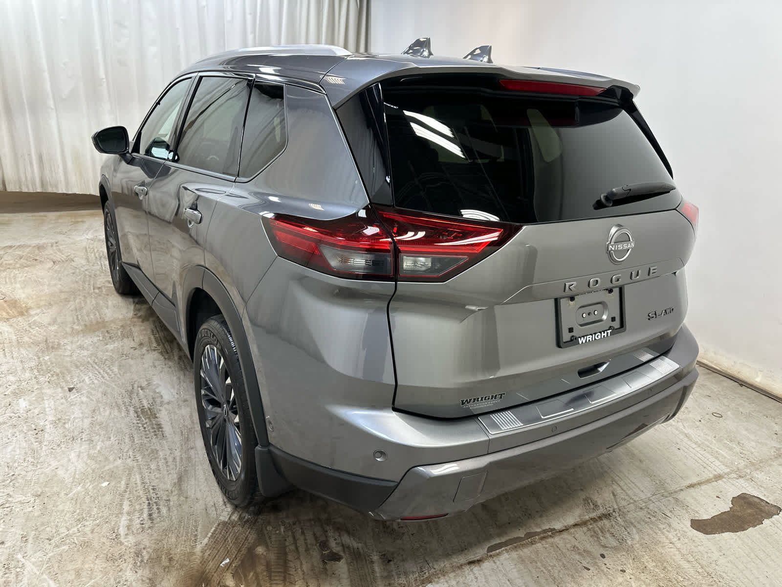 Certified 2025 Nissan Rogue SL w/ Tech Package image 2