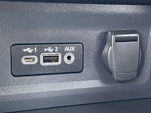Used 2024 Nissan Sentra SV w/ Lighting Package FWD image 20