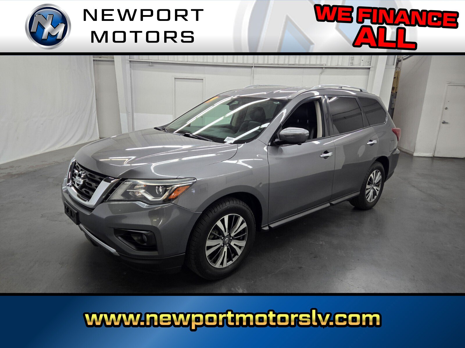 Used 2019 Nissan Pathfinder SL FWD image 1