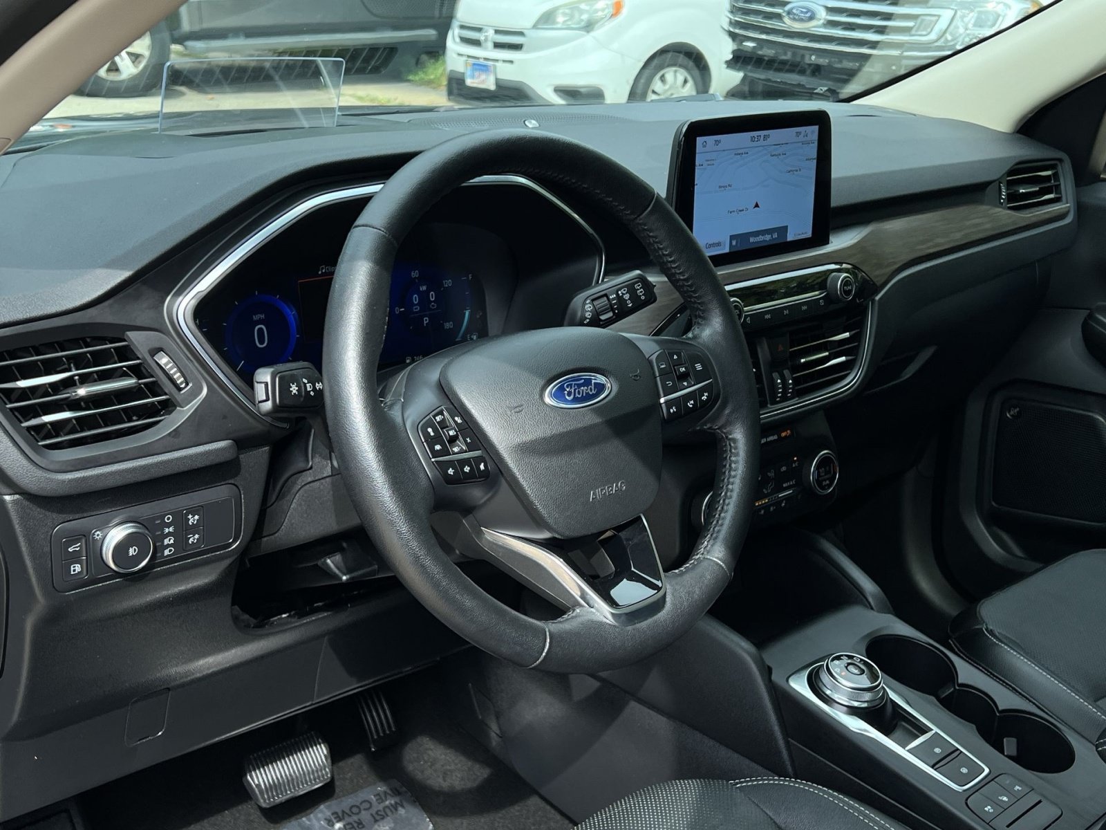 Used 2020 Ford Escape Titanium w/ Titanium Premium Package 2.0 AWD/4WD image 21