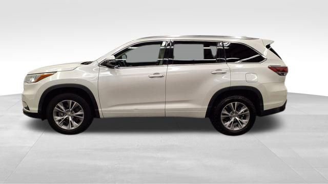 Used 2015 Toyota Highlander XLE image 4