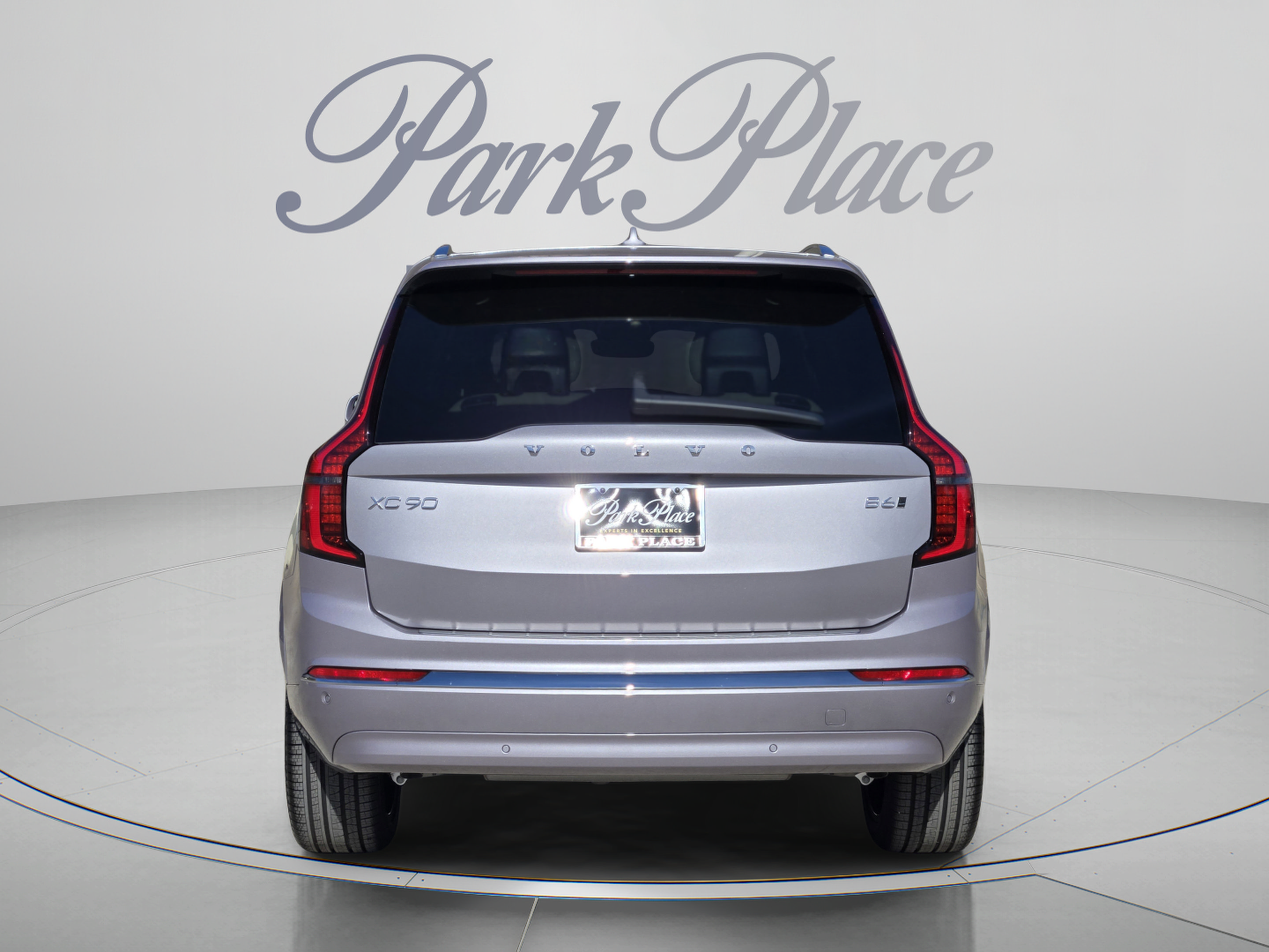 Used 2026 Volvo XC90 B6 Plus w/ Protection Package Premier AWD/4WD image 4