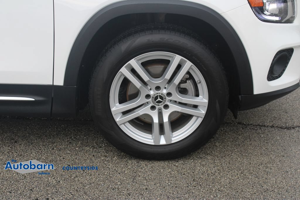Used 2023 Mercedes-Benz GLB 250 4MATIC w/ Premium Package image 32