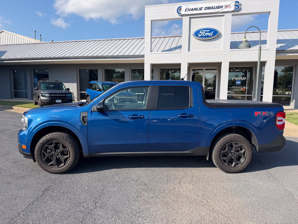 Certified 2024 Ford Maverick Lariat w/ FX4 Off-Road Package AWD/4WD image 2