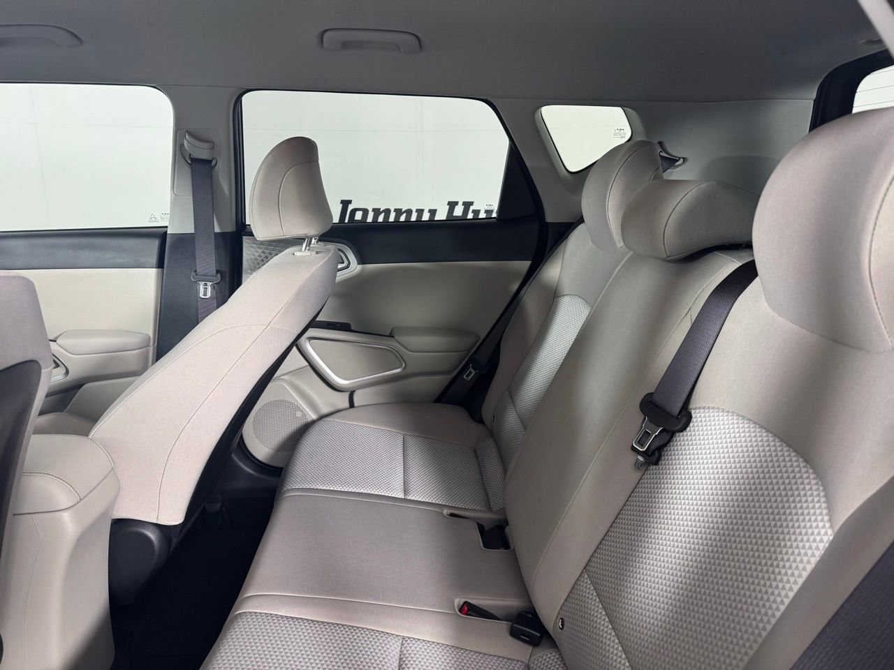 Used 2025 Kia Soul LX w/ LX Technology Package FWD image 32