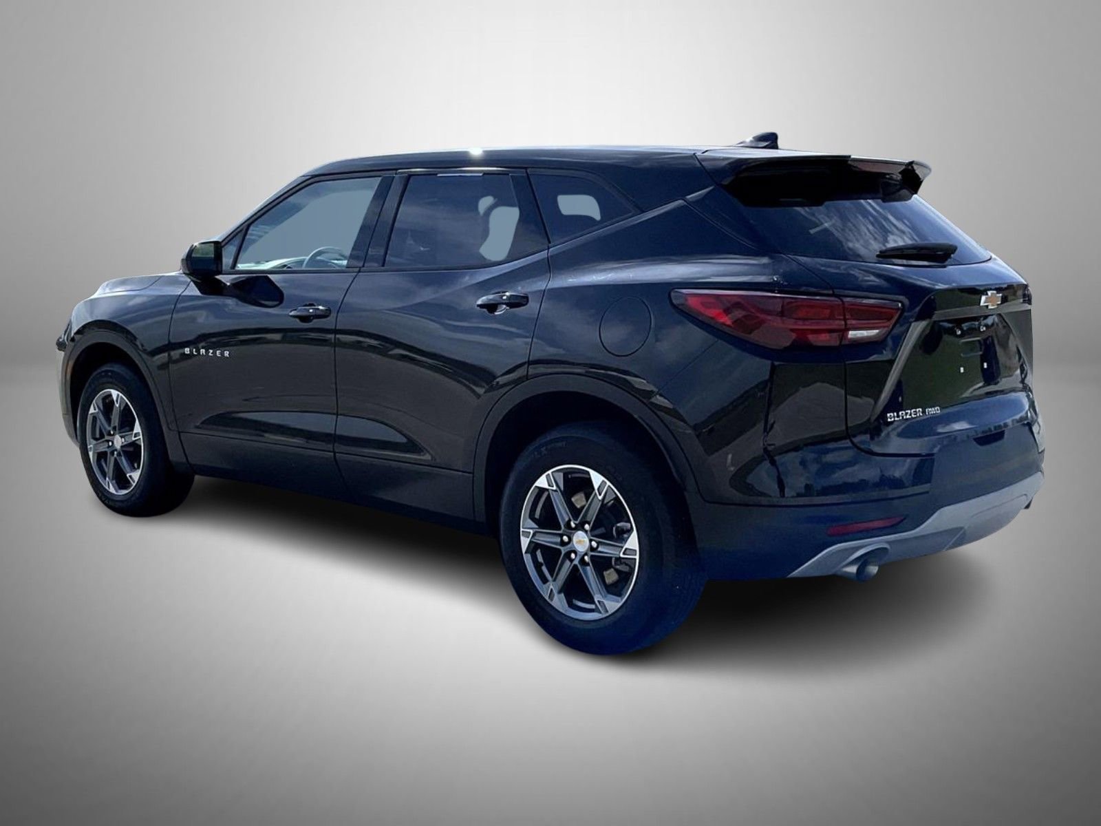 Used 2025 Chevrolet Blazer LT AWD/4WD image 7