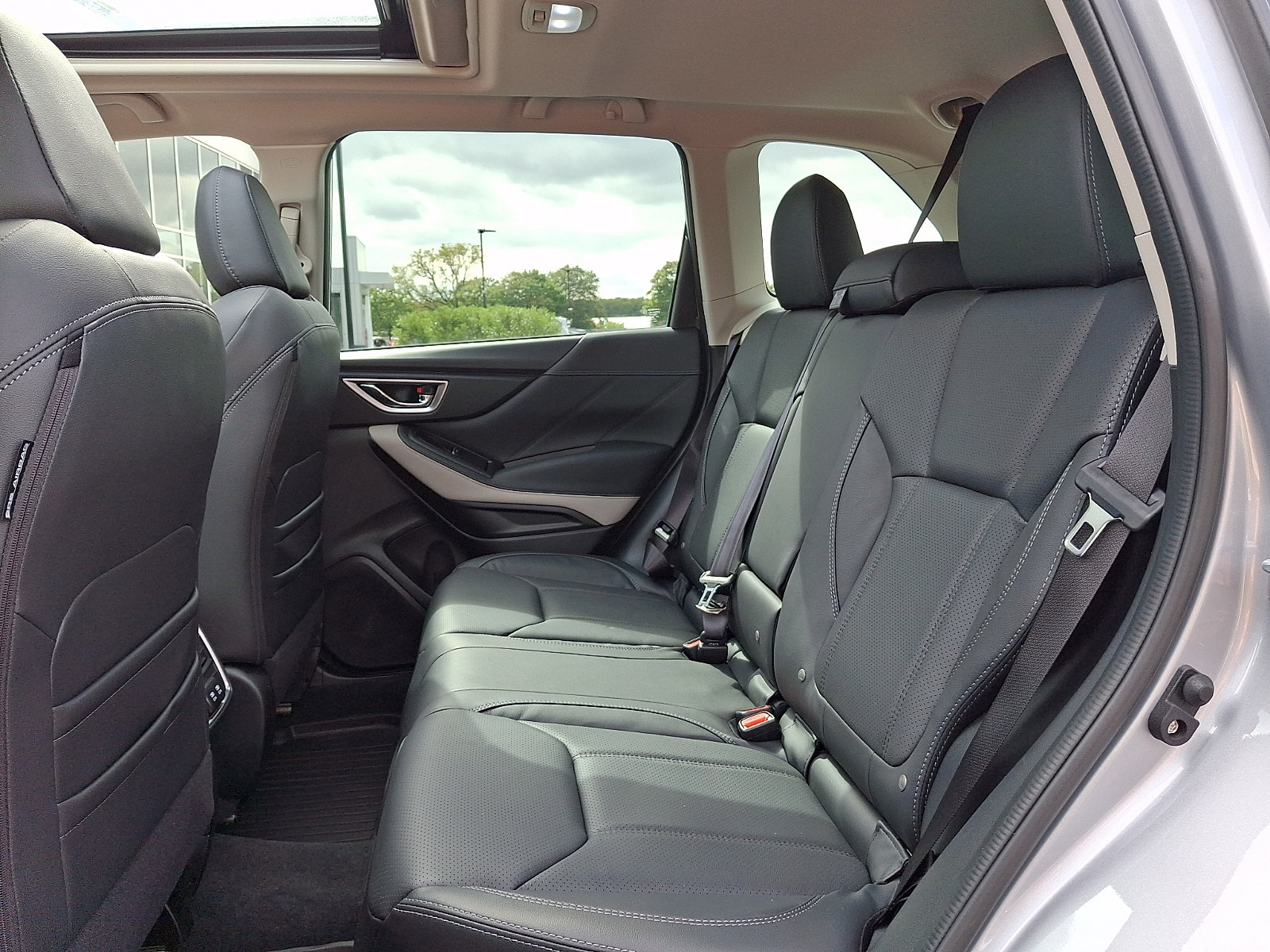 Certified 2024 Subaru Forester Limited w/ Convenience Package AWD/4WD image 11