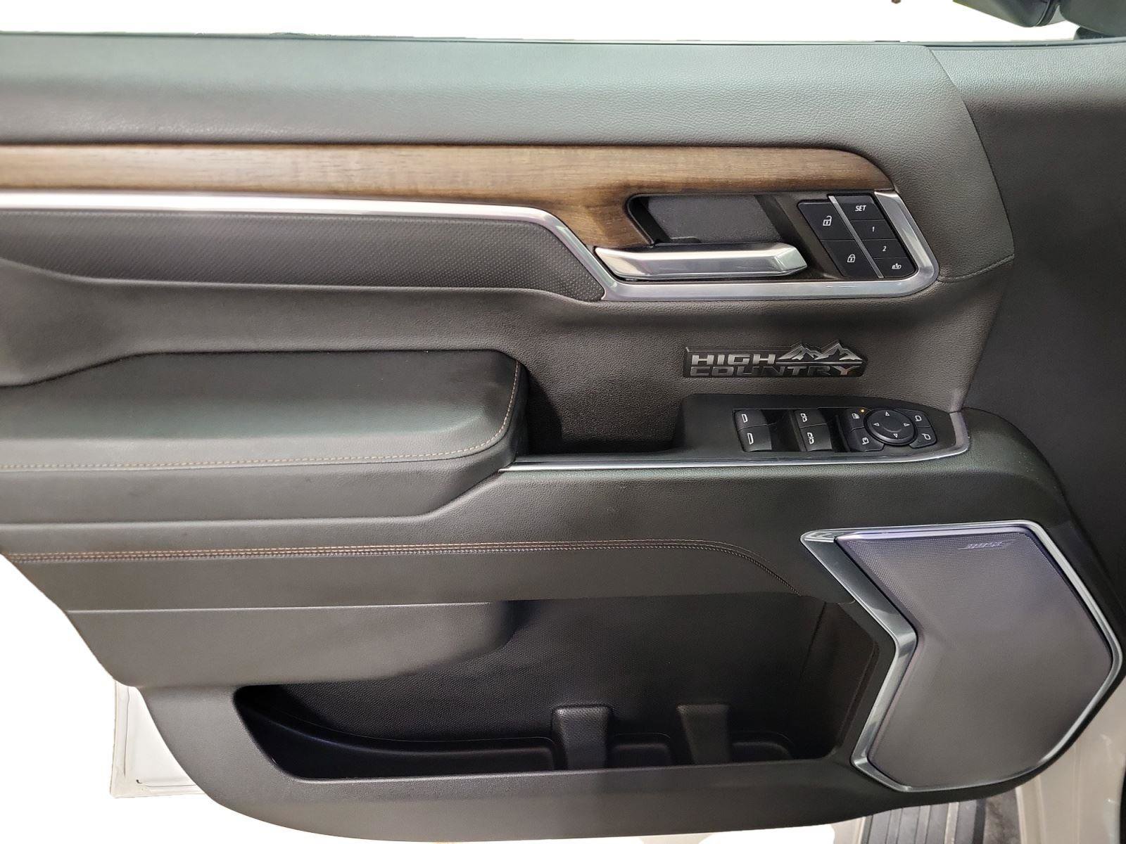 Used 2024 Chevrolet Silverado 1500 High Country w/ High Country Premium Package image 9