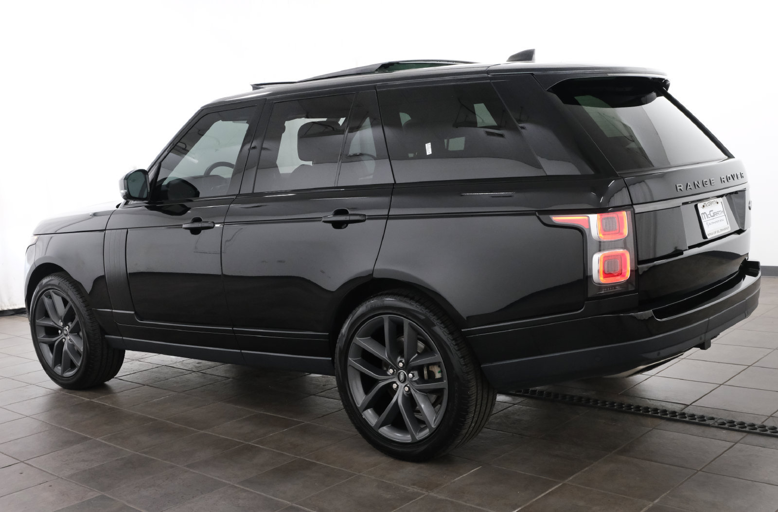 Used 2021 Land Rover Range Rover AWD/4WD image 3