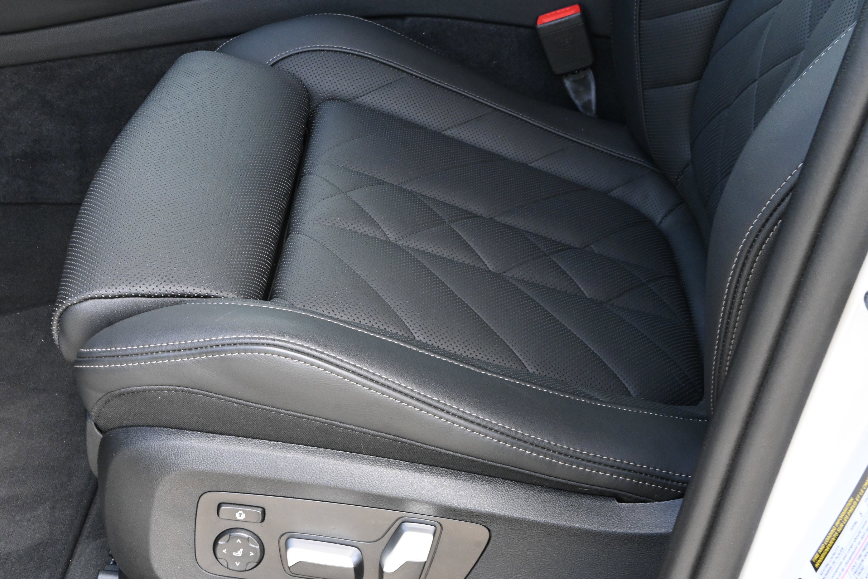 Certified 2025 BMW X5 xDrive40i w/ Premium Package image 30