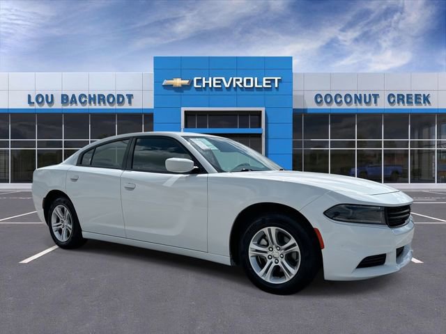 Used 2022 Dodge Charger SXT image 2