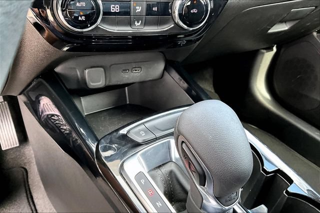 Used 2025 Chevrolet Trax LT FWD image 15