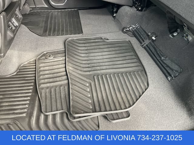 Certified 2024 Chevrolet Silverado 1500 LT AWD/4WD image 33