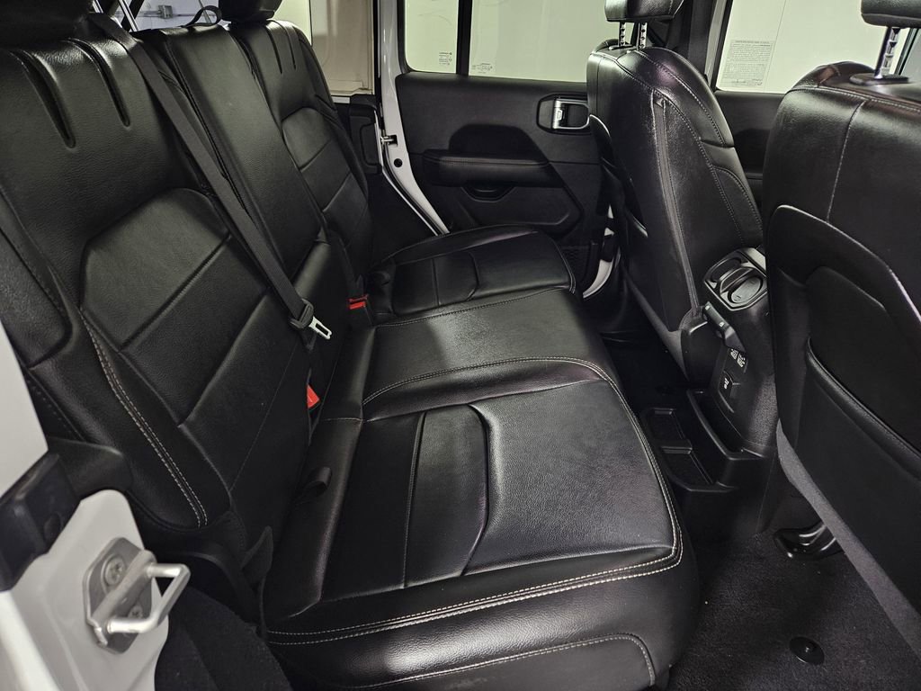 Used 2021 Jeep Wrangler Unlimited Sahara image 27