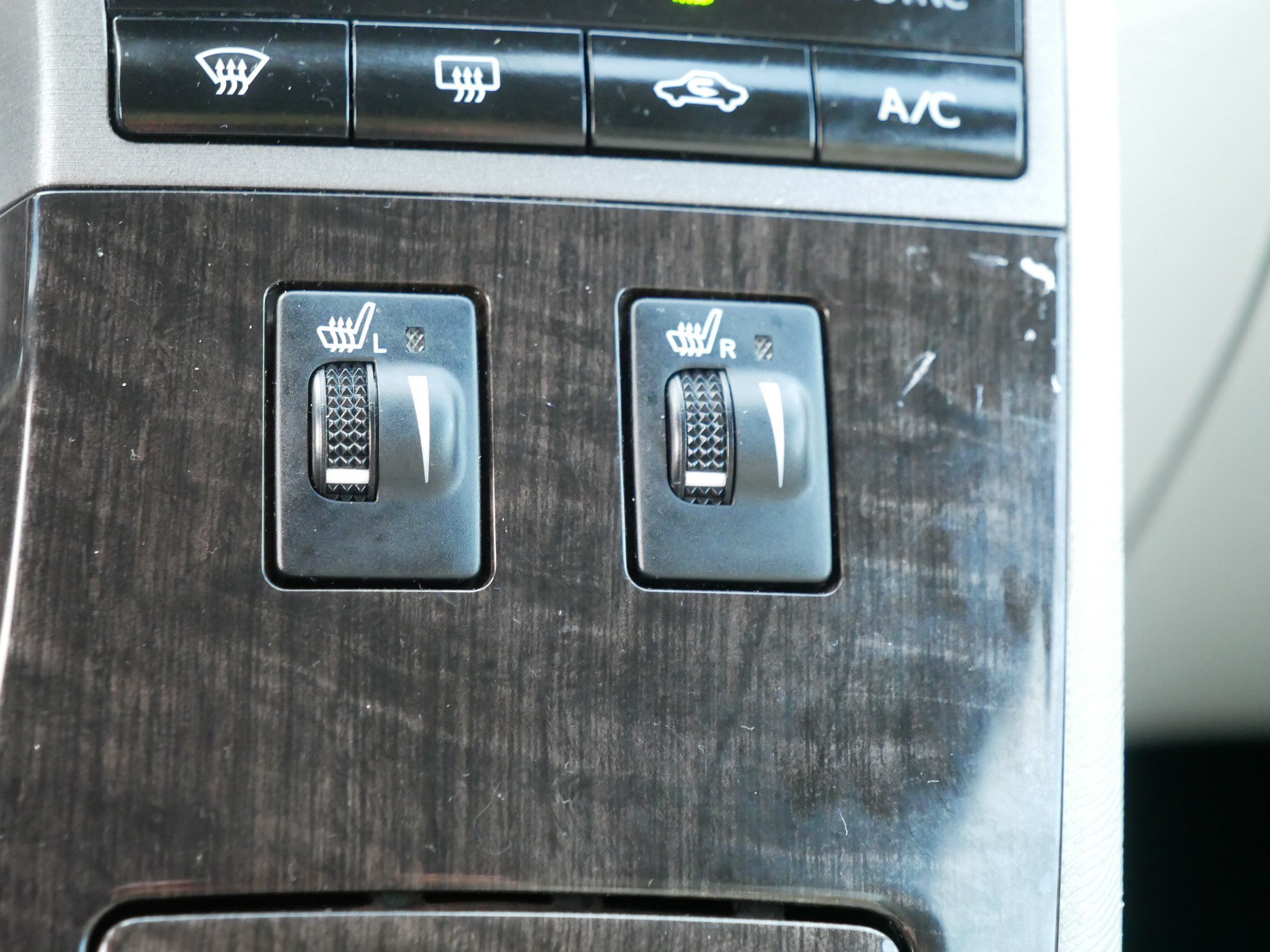 Used 2013 Toyota Venza XLE w/ XLE Premium Pkg FWD image 31