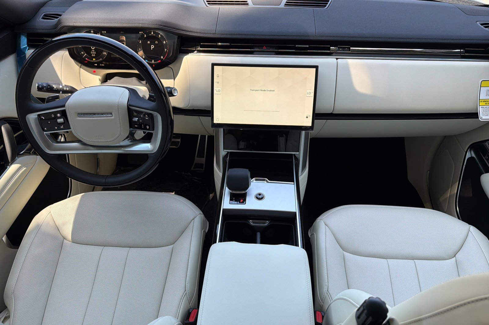New 2026 Land Rover Range Rover Long Wheelbase SE AWD/4WD image 14
