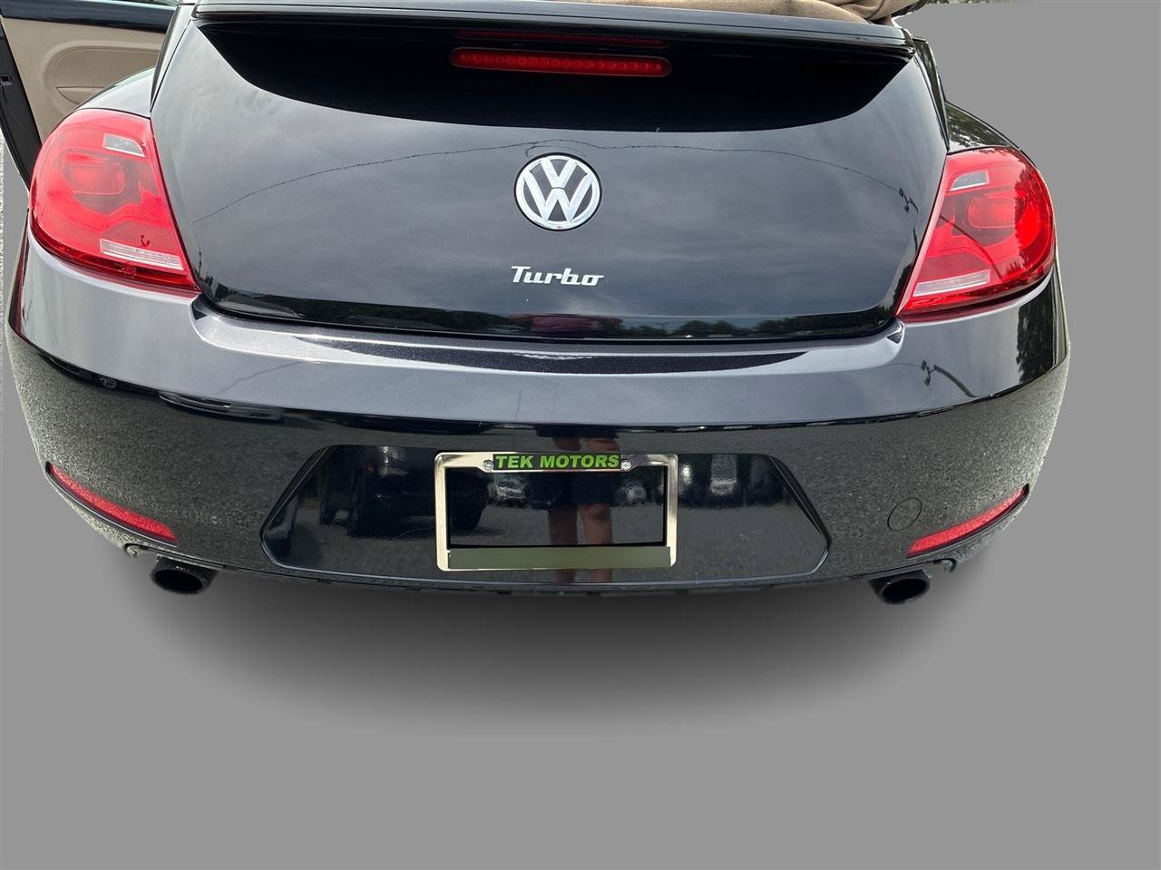 Used 2013 Volkswagen Beetle 2.0T FWD image 27
