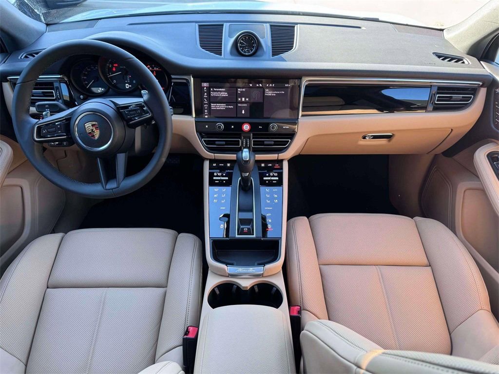 New 2026 Porsche Macan image 18