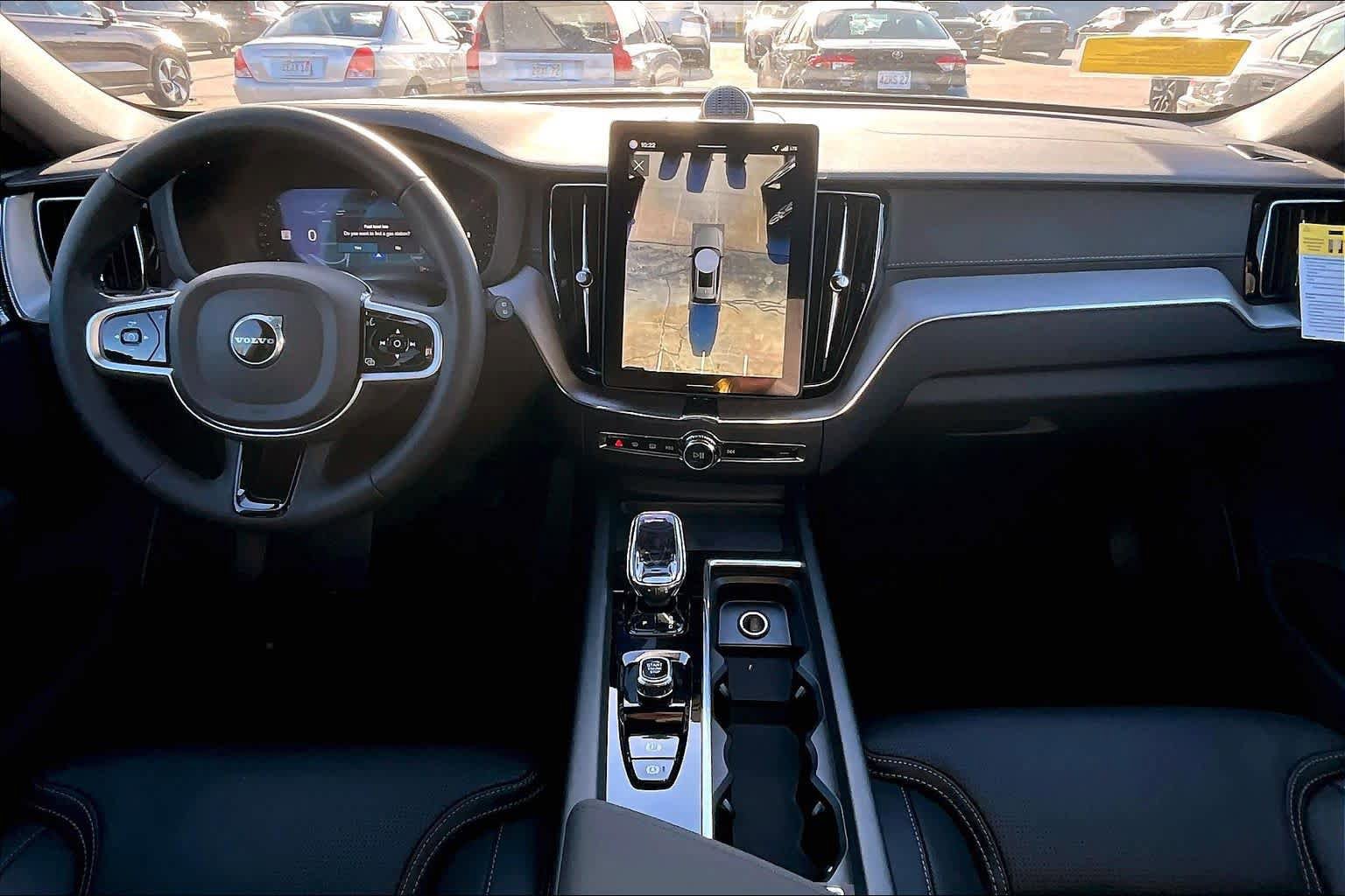 New 2026 Volvo XC60 B5 Ultra w/ Protection Package Premier AWD/4WD image 7
