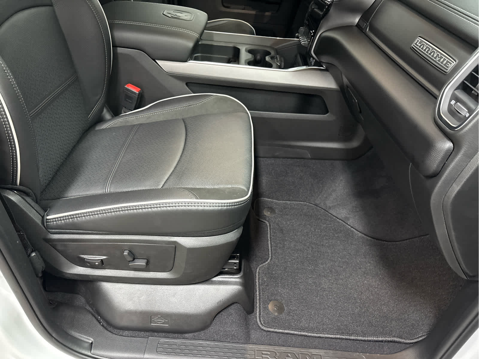 New 2026 RAM 2500 Laramie image 43