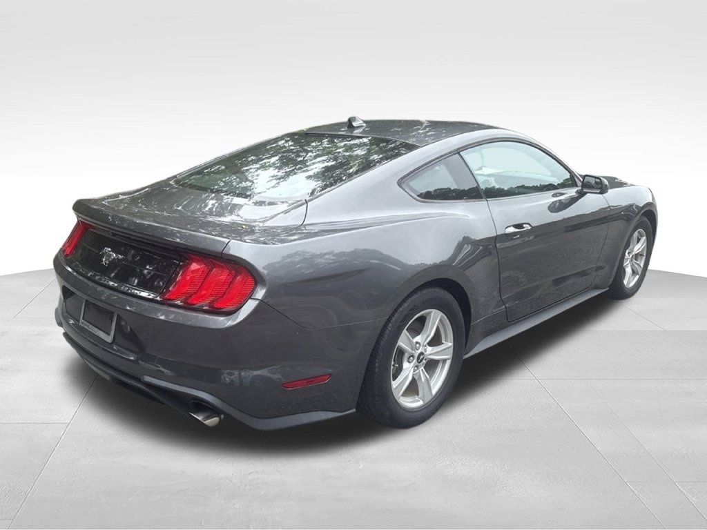 Used 2020 Ford Mustang Coupe RWD image 4