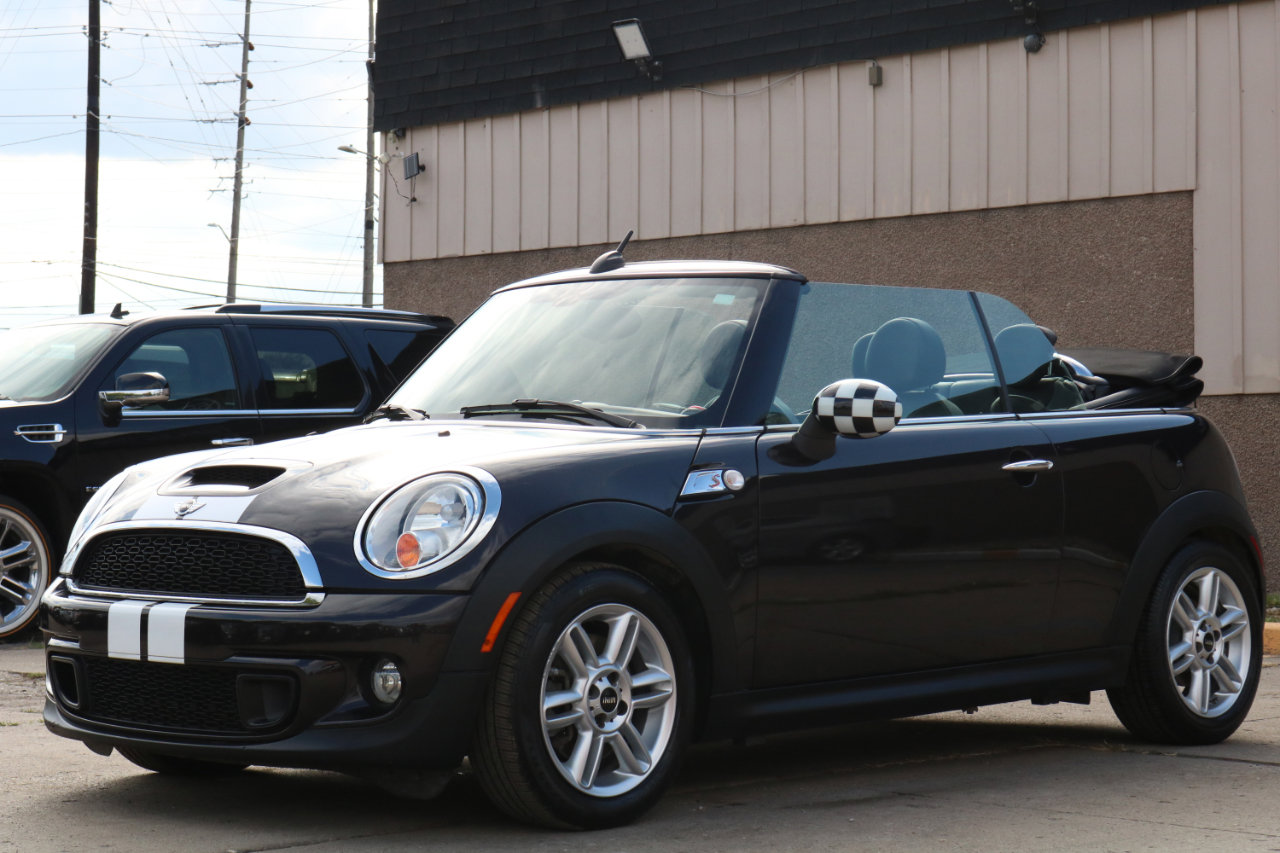 Used 2014 MINI Cooper S image 16