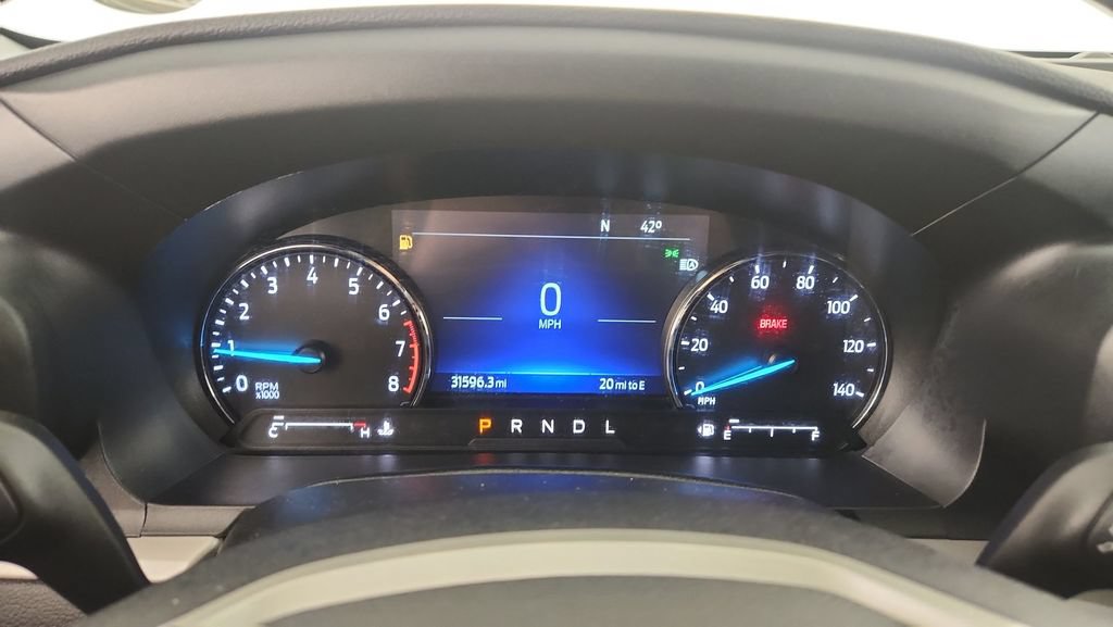 Used 2023 Ford Explorer XLT AWD/4WD image 11
