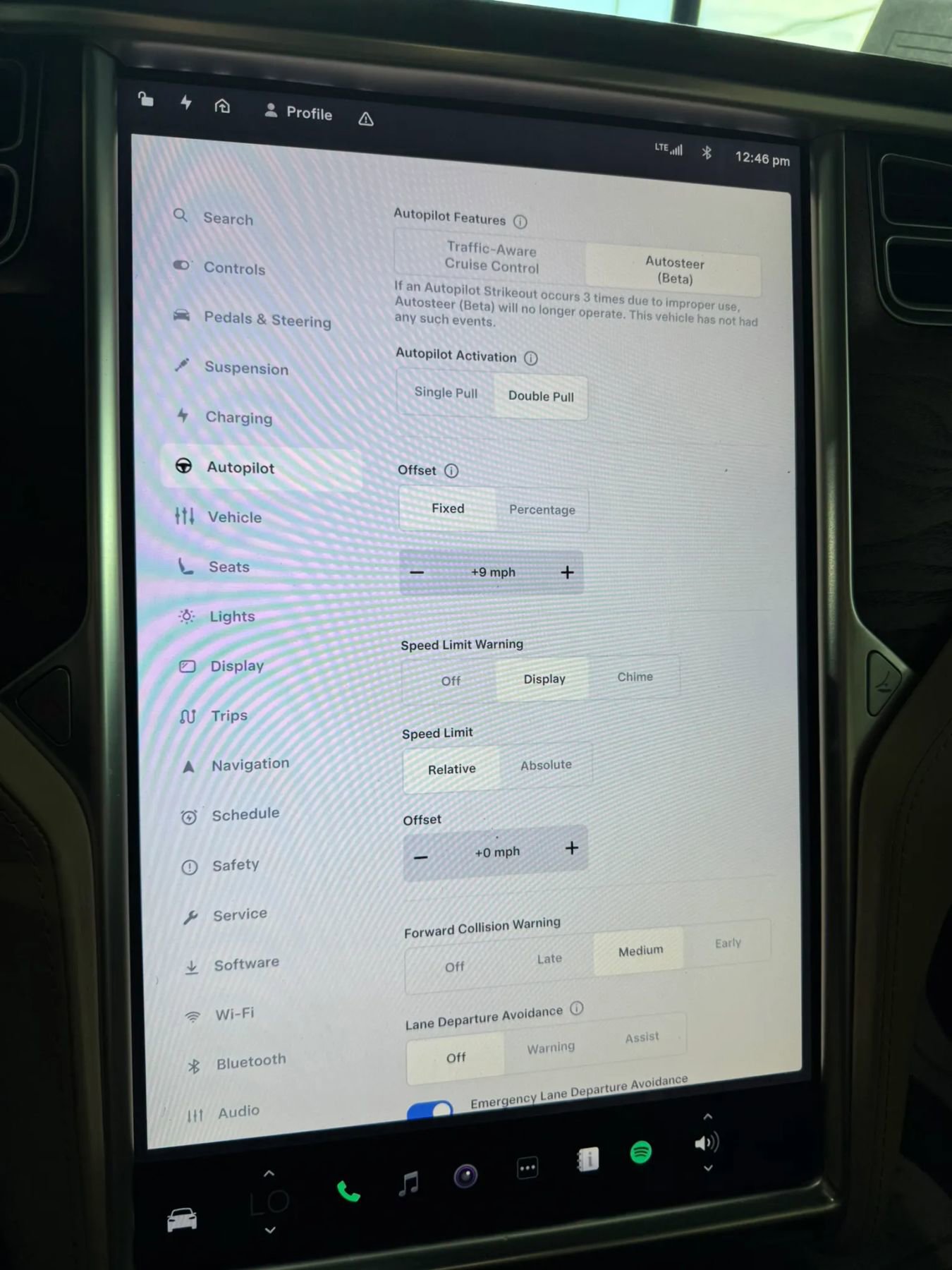 Used 2017 Tesla Model X 90D image 36