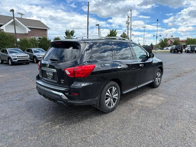 Used 2017 Nissan Pathfinder SL w/ SL Tech Package AWD/4WD image 7